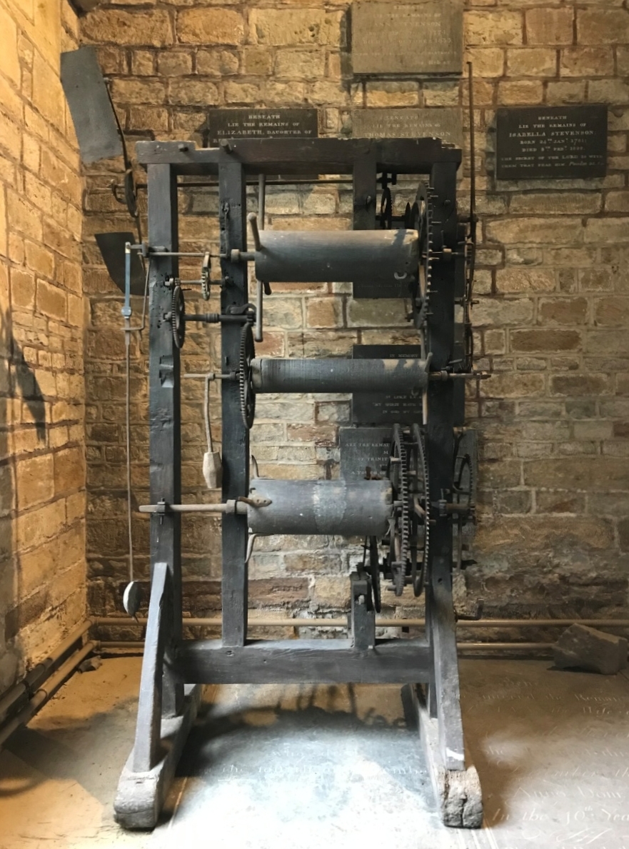 Barton's door-frame clock in-situ